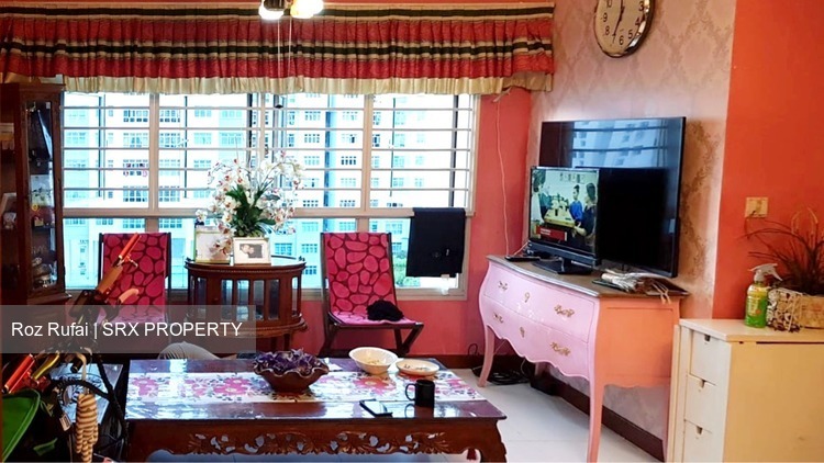 Woodlands Crescent thumbnail photo